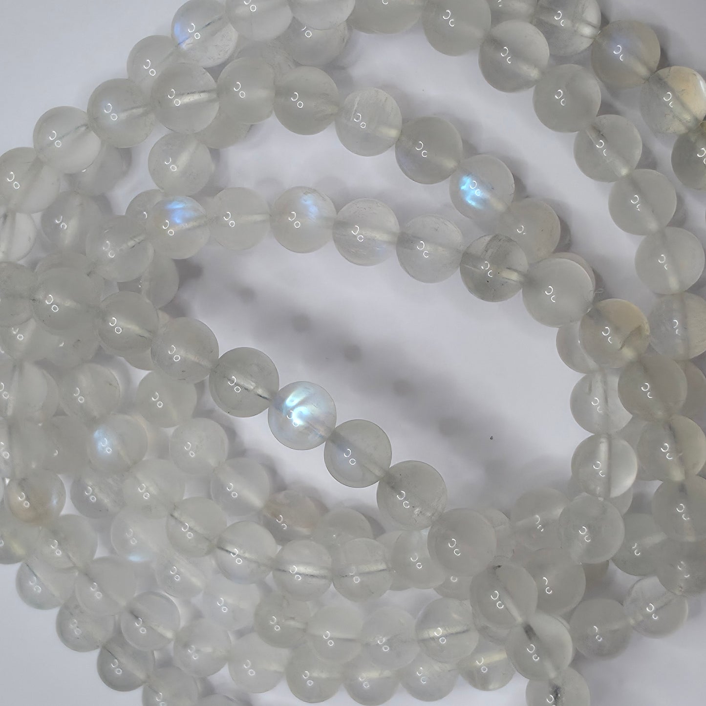 🌙 Mondstein Armband – Intuition & Weiblichkeit 🌙
6 mm Perlen | Handgefertigt | 18 cm Umfang