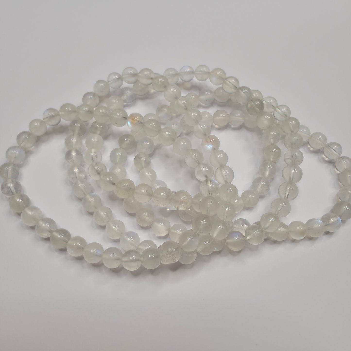 🌙 Mondstein Armband – Intuition & Weiblichkeit 🌙
6 mm Perlen | Handgefertigt | 18 cm Umfang