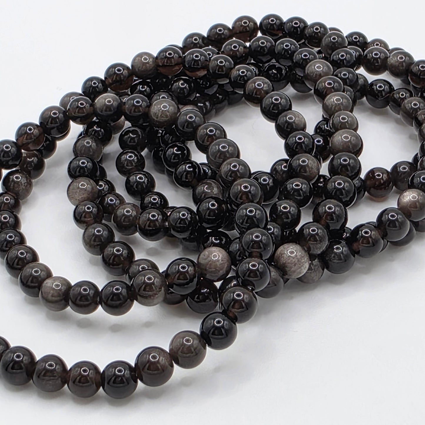 🖤 Obsidian Armband – Der Schutzstein der Schatten ☆6 mm Edelsteinperlen • 18 cm Umfang • mit silbernem Schimmer